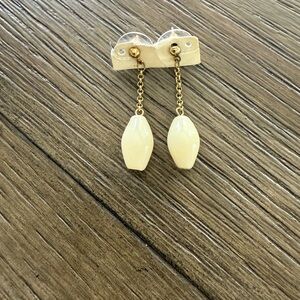 Vintage glass Elegant Cream Dangle Earrings